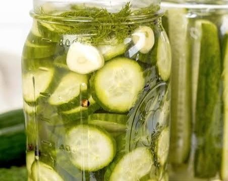 The Best Refrigerator Dill Pickles Ever suggested serving