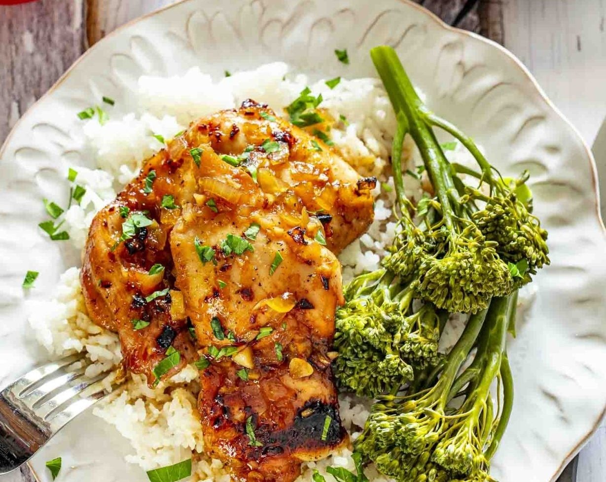 20 Minute Sticky Honey Garlic Butter Chicken Thighs top view