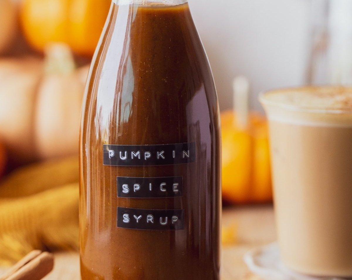 Easy 10 Minute Pumpkin Spice Syrup Recipe suggested serving