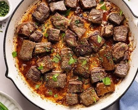 Garlic Butter Steak Bites That Melt In Your Mouth suggested serving